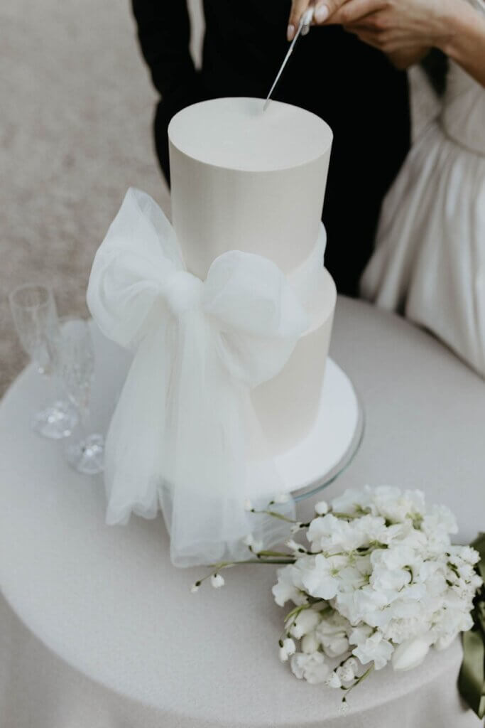 wedding cake minimaliste blanc lille